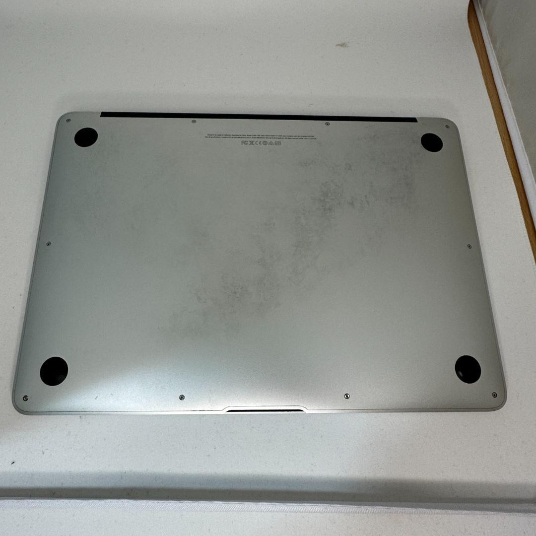 MacBook Air 13インチ 256GB 4GB Mid 2013