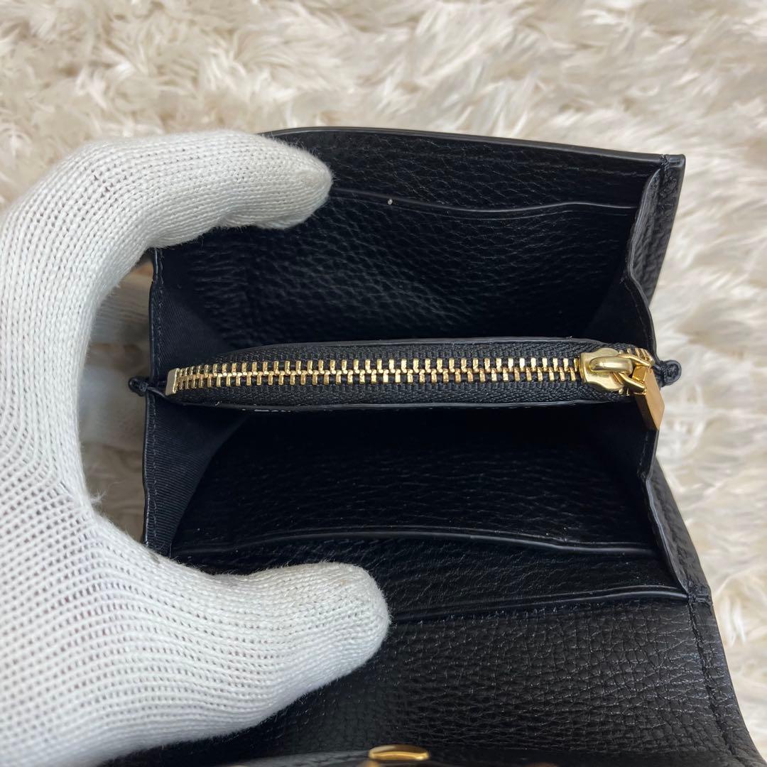 トリーバーチ　TORY BURCH 二つ折り財布　ミニ　金具　レザー　ブラック
