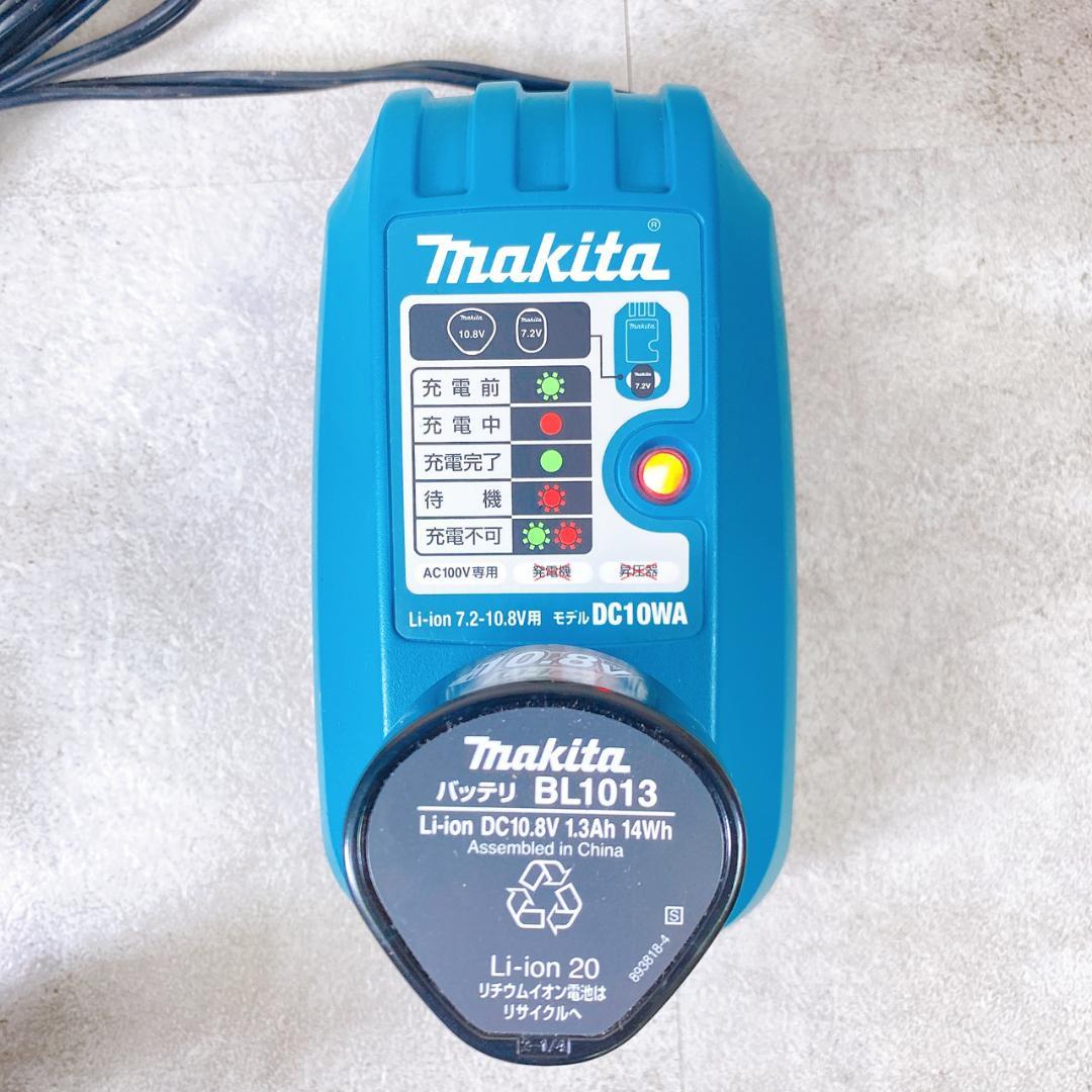 Makita マキタ 充電式クリーナ CL102D 10.8V 充電器付