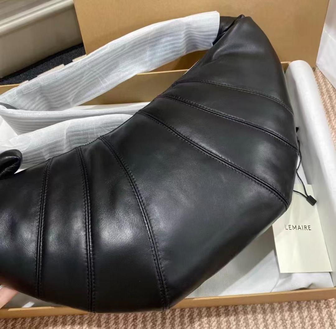 バッグ lemaire croissant small bag BLACK