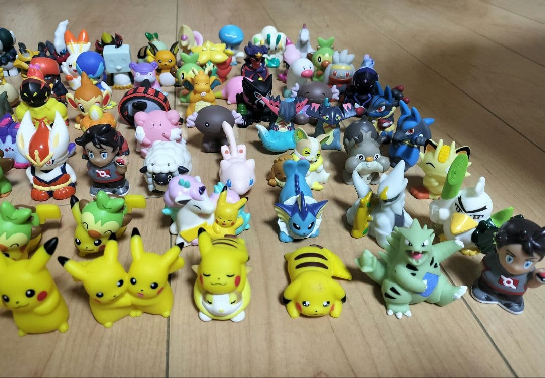 【お値下げ！】ポケモン　ソフビ　指人形　ポケモンキッズ 113体