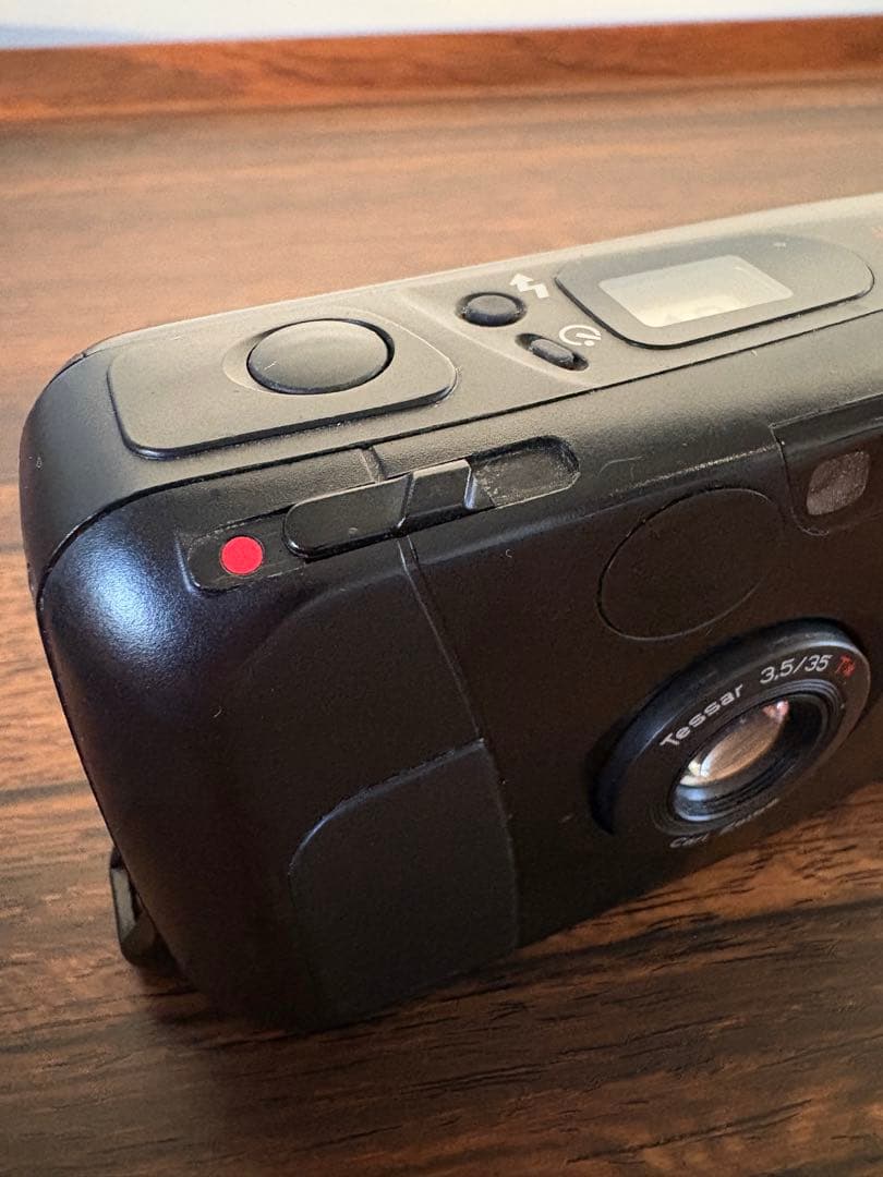 YASHICA T4 コンパクトフィルムカメラ