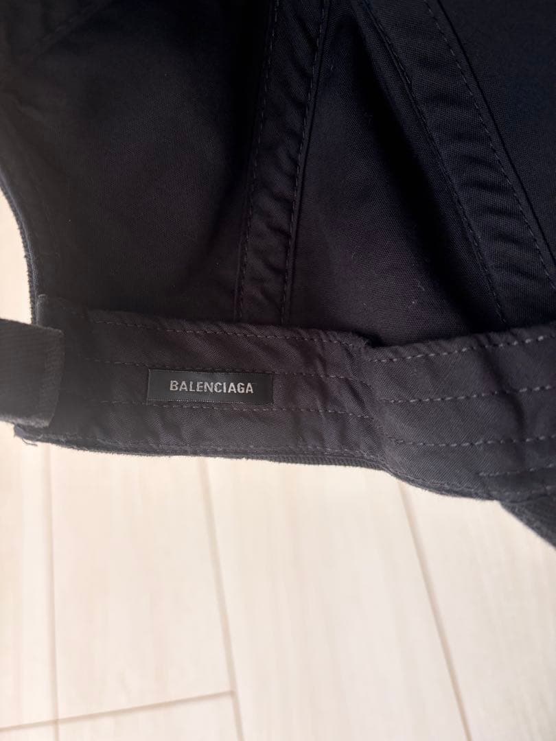 BALENCIAGA バレンシアガ キャップ