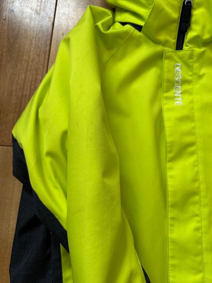DESCENTE 子ども用スキーウェア セット