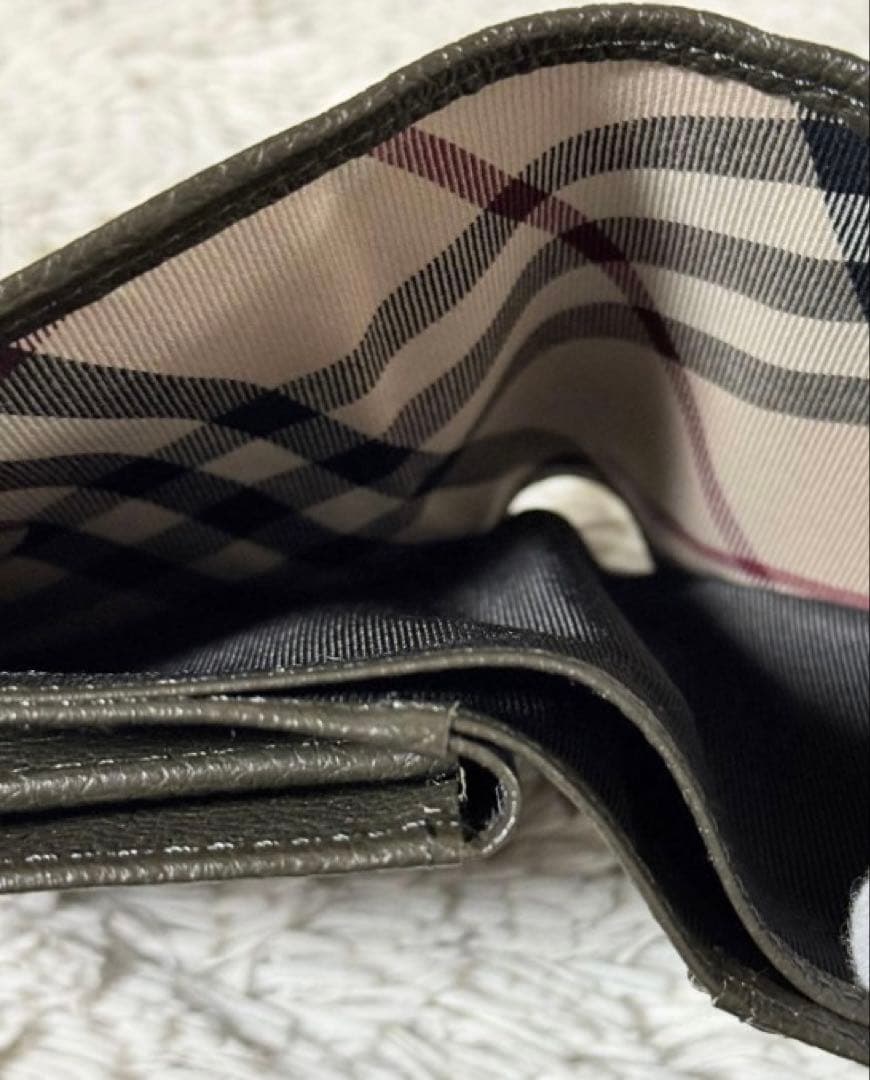 ★新品★BURBERRY 二つ折り財布 オリーブグリーン