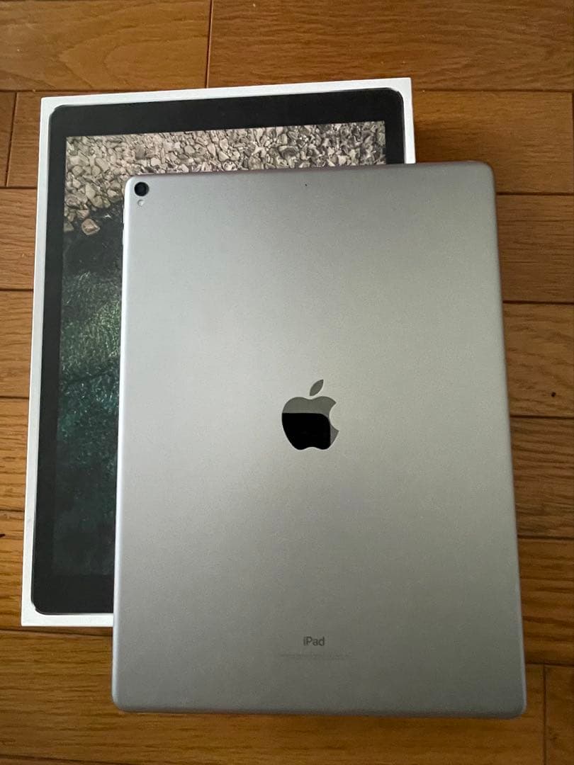 Apple iPad A1670 シルバー 本体