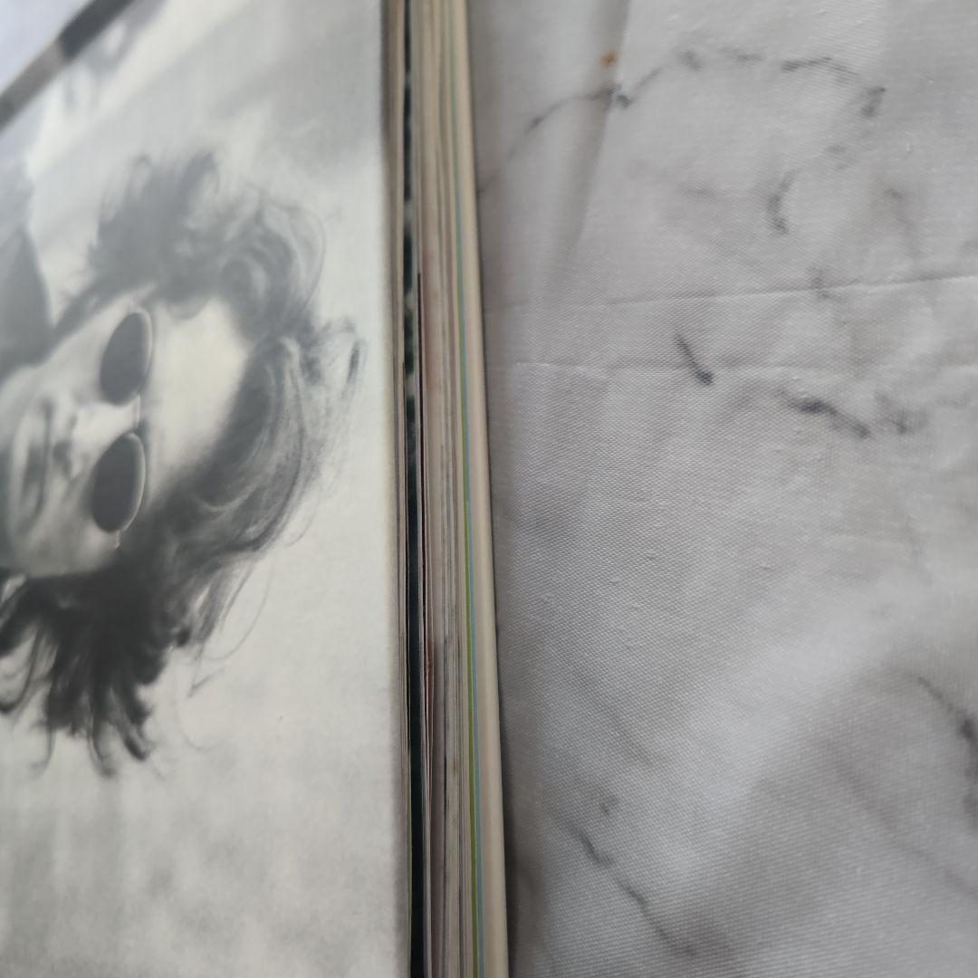 LENNON legend ジョン・レノン 洋書 写真集 CD付 メモラビリア