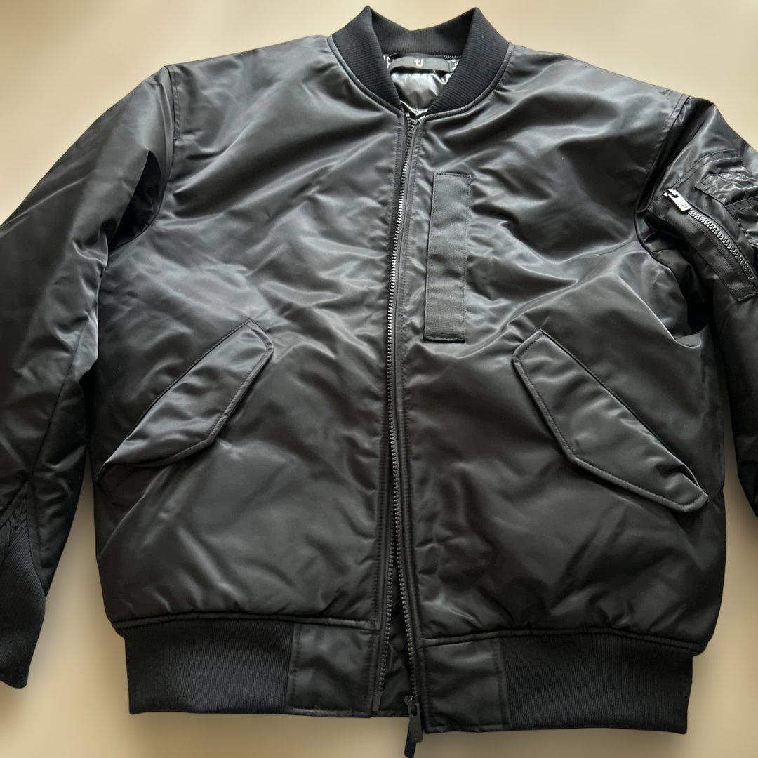 【美品】UNIQLO +J ハイブリッドダウンオーバーサイズMA-1 黒 M