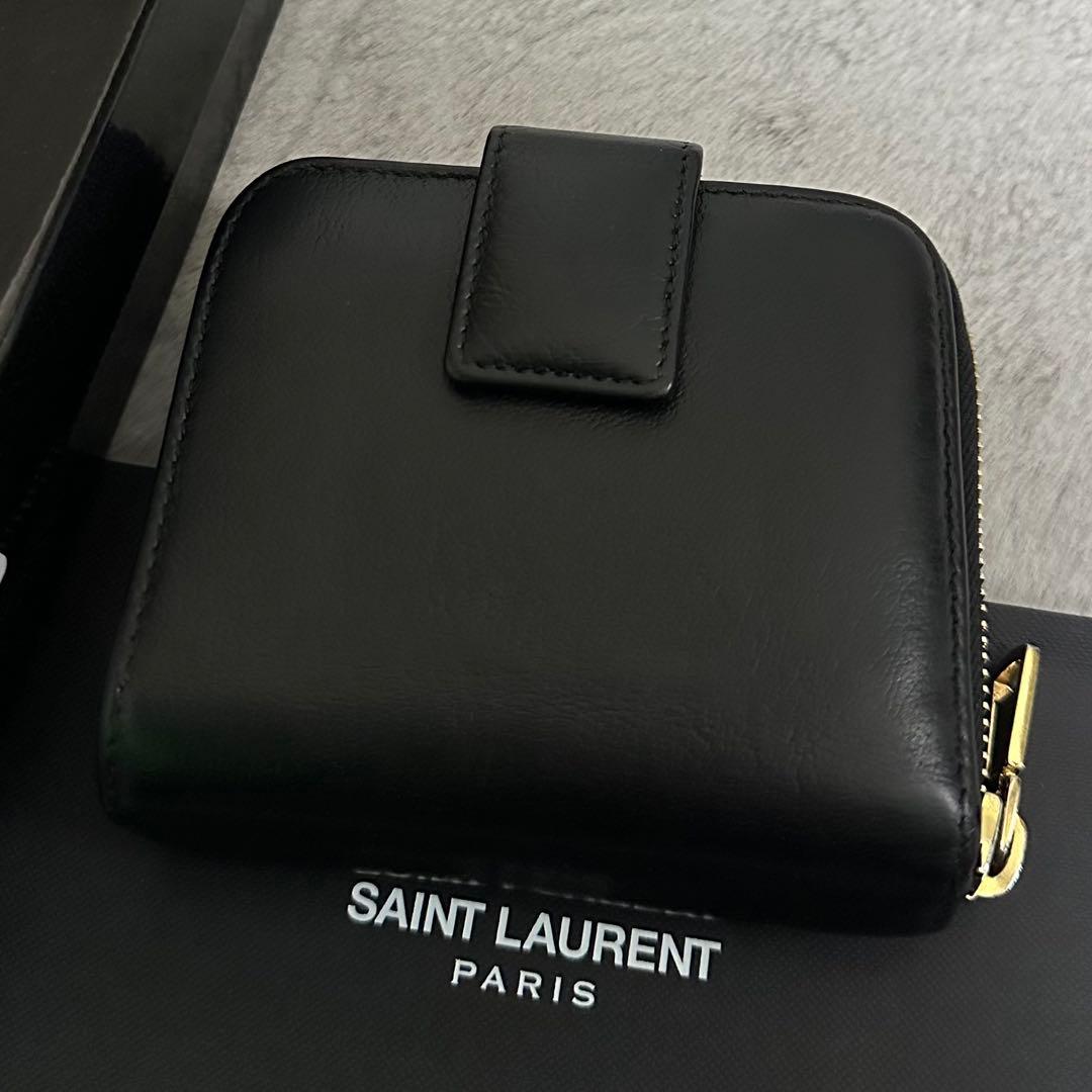 Yves Saint Laurent 折り財布　カサンドラ　ラウンドファスナー