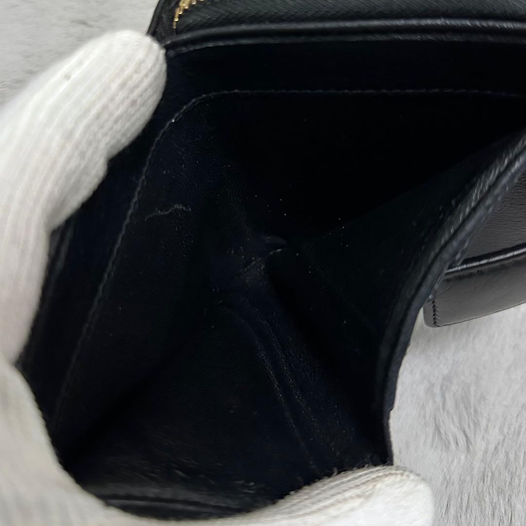 Yves Saint Laurent 折り財布　カサンドラ　ラウンドファスナー