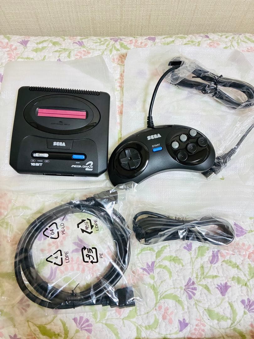 【美品（おそらく未使用品）・完品】メガドライブミニ2 MEGA DRIVE