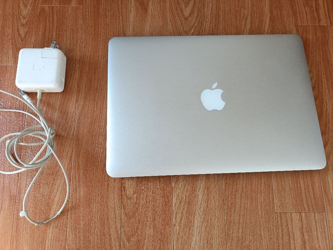 【送料無料★】☆MacBook Air 充電器付き