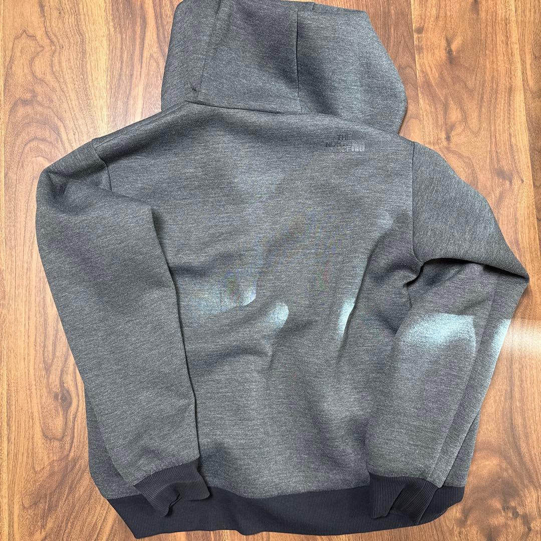 値下げ中！THE NORTH FACE リバーシブルエアフーディ