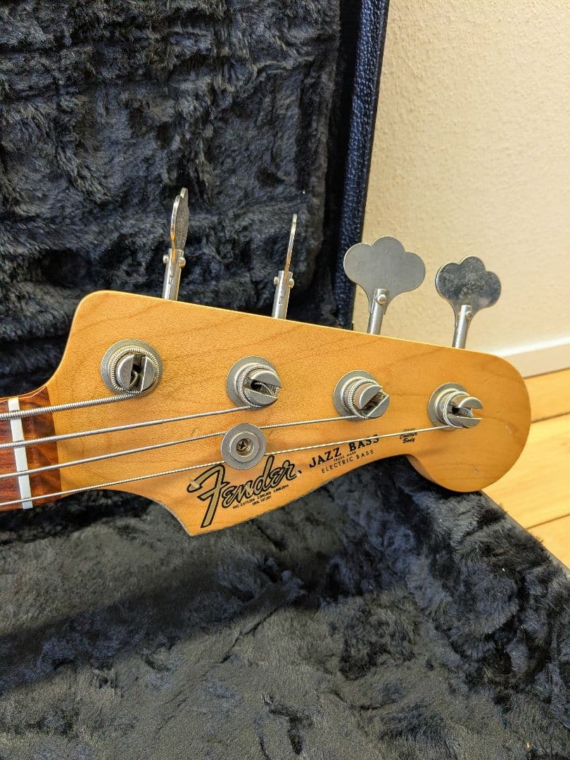 【限定生産】Fender Road Worn Jazz Bass
