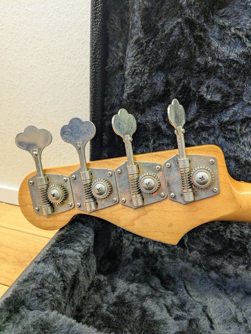 【限定生産】Fender Road Worn Jazz Bass