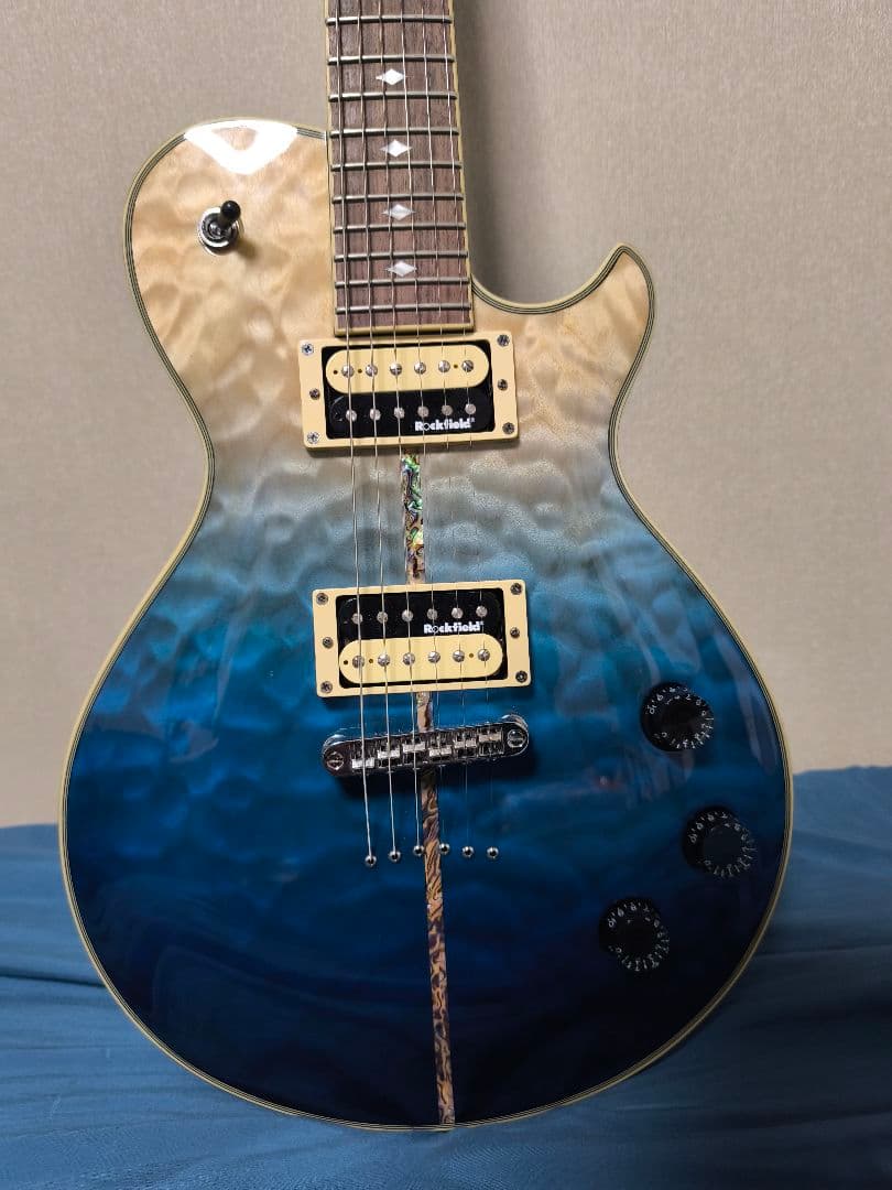 【グリン・グリーン】Michael Kelly Guitars