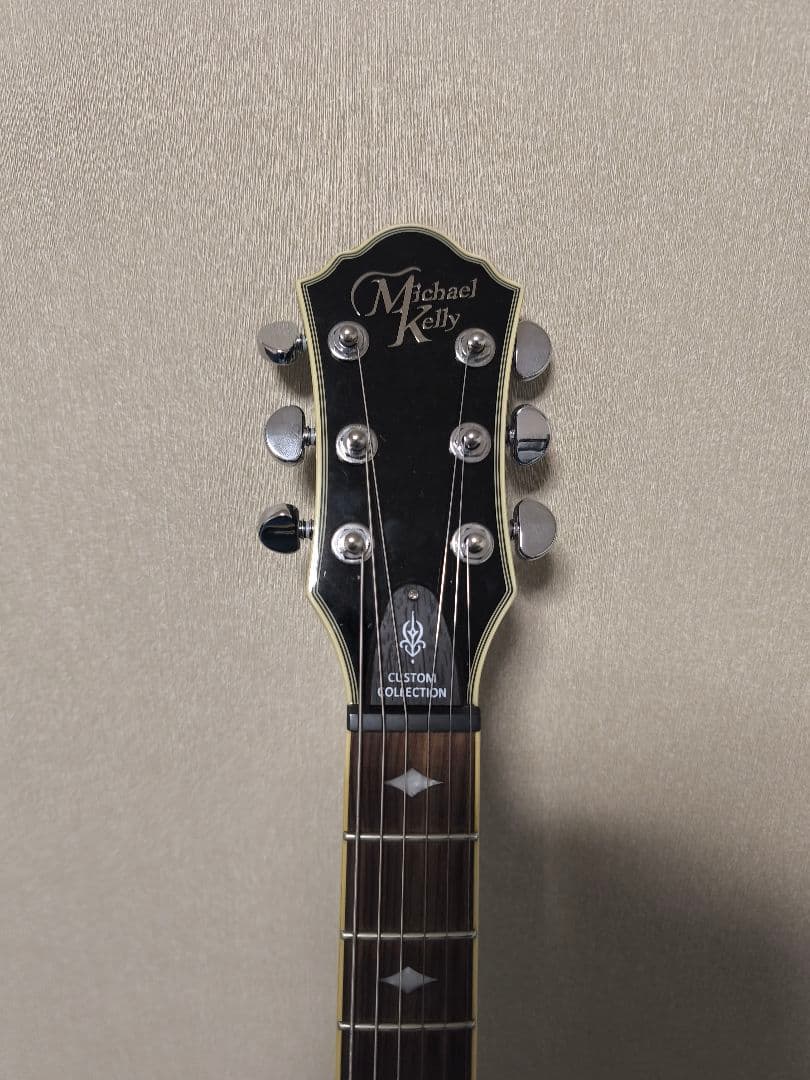 【グリン・グリーン】Michael Kelly Guitars