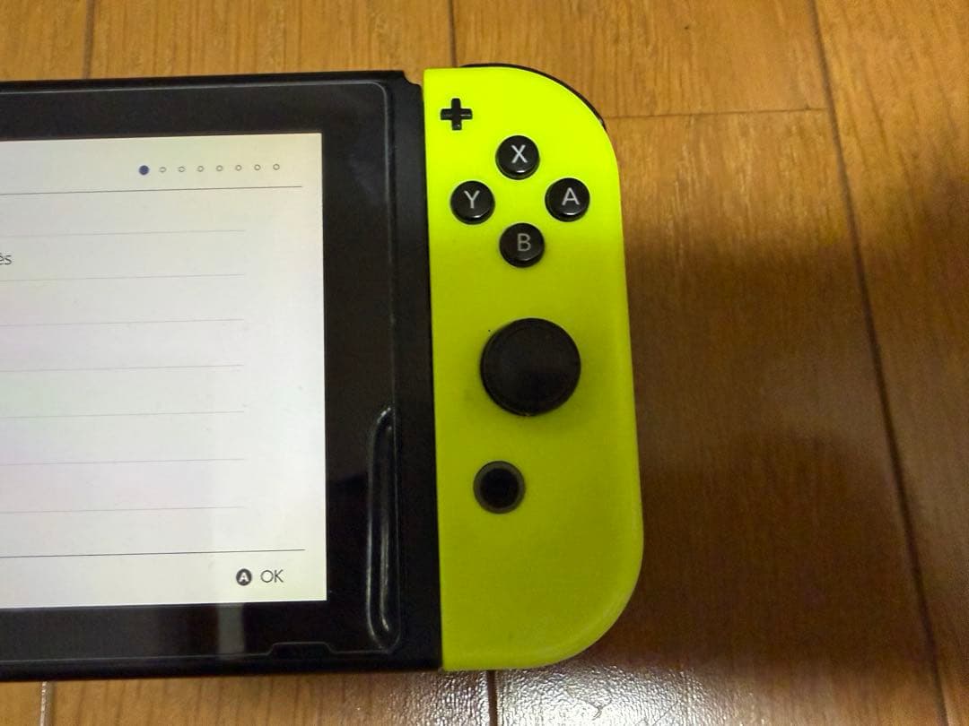 Nintendo Switch 本体 グリーン/ブラック　SDカード付き