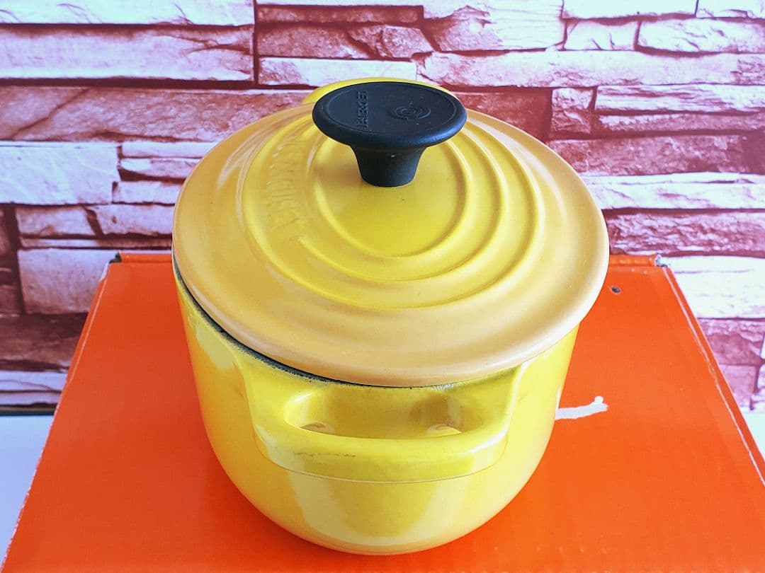 LE CREUSET　オーバル　17㎝　ル・クルーゼ