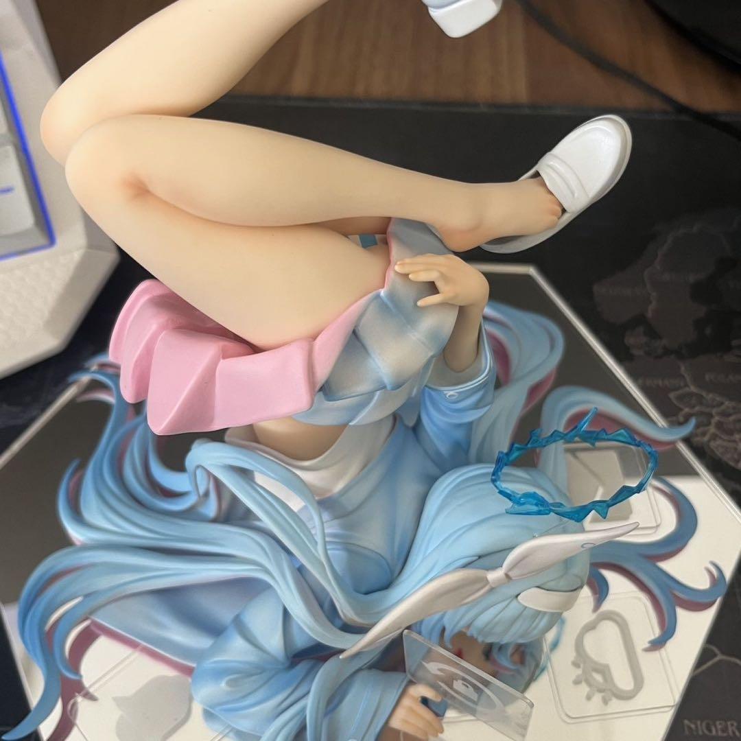 す*ず様 ブルーアーカイブ　フィギュア　アロナ