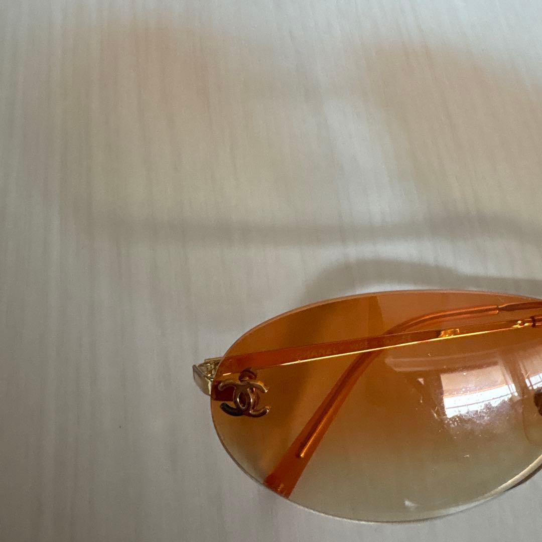 美品！CHANEL ビンテージオレンジ サングラス オーバル型