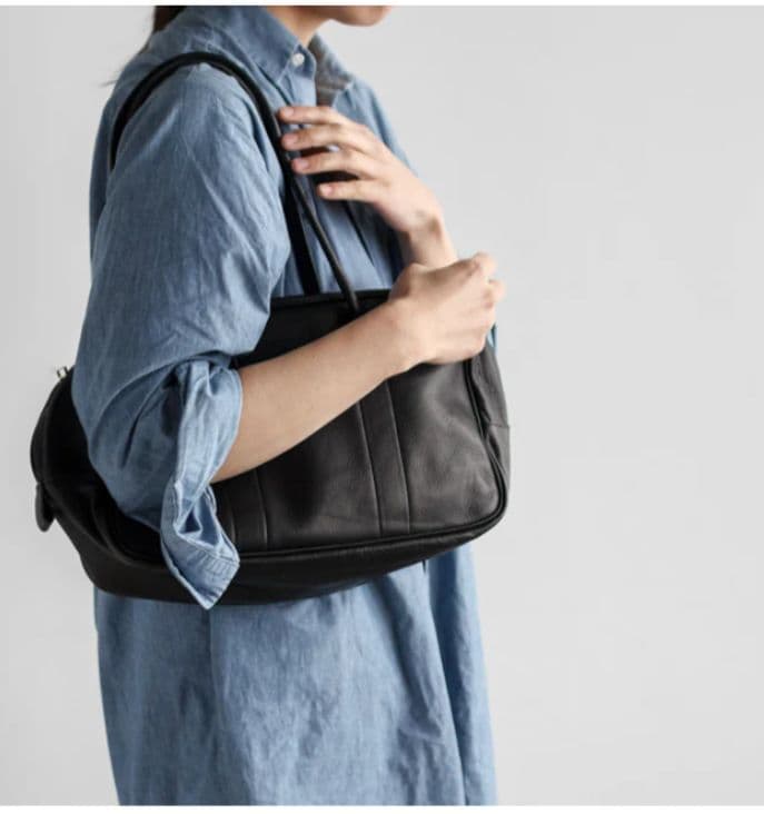 美品 raregem ボストンバッグ LADY ROBBER レザー 黒 トート