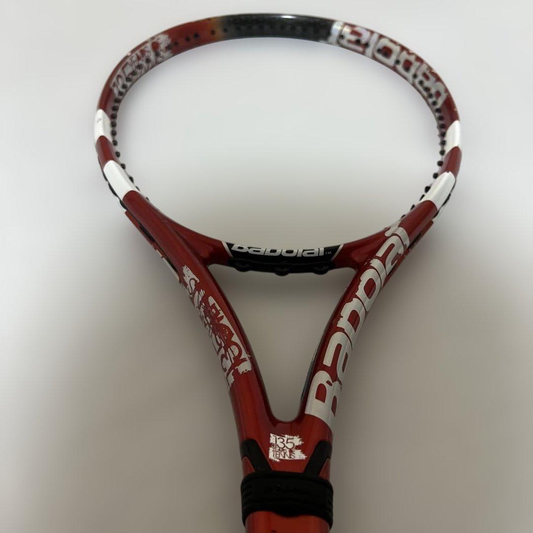 バボラ　ピュアドライブ　Babolat テニスラケット 135周年記念モデル