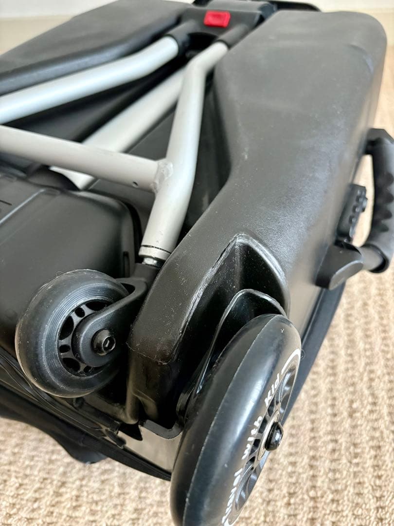 乗れるキャリーケース 子供が乗れる機内持ち込み可 乗れるスーツケース