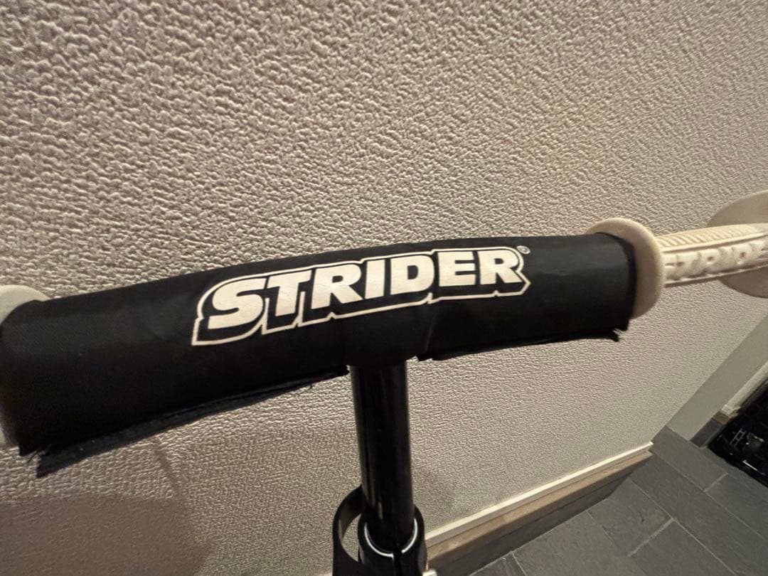 STRIDER バランスバイク 12インチ ホワイト/ブルー