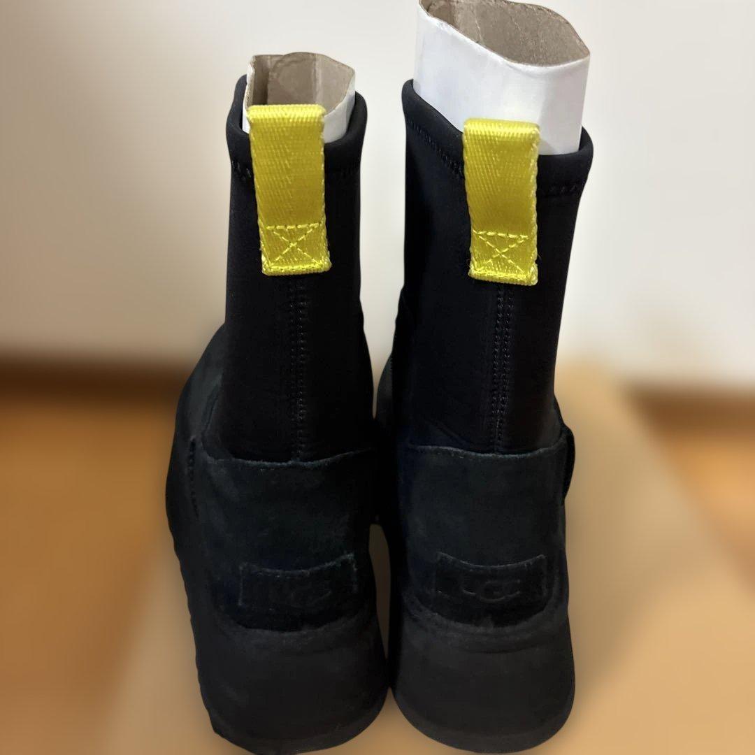 美品　UGG W CLASSIC DIPPER ブーツ