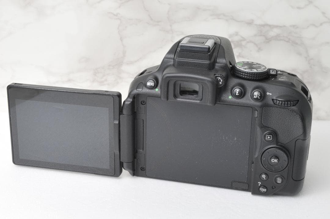 Nikon D5300⭐️ダブルレンズ Wi-Fi スマホ転送 高画質