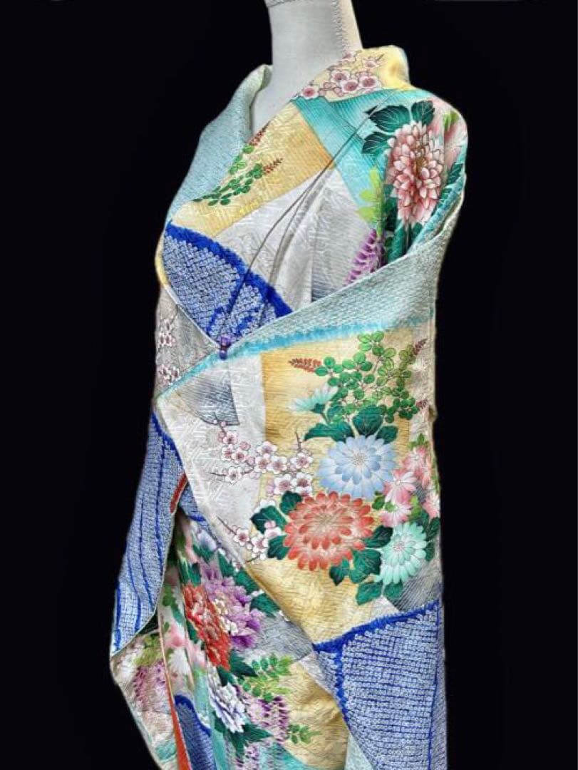 刺繍　絞り　金彩　振袖 水色　多色 　菊　牡丹　藤　四季の花々　花柄