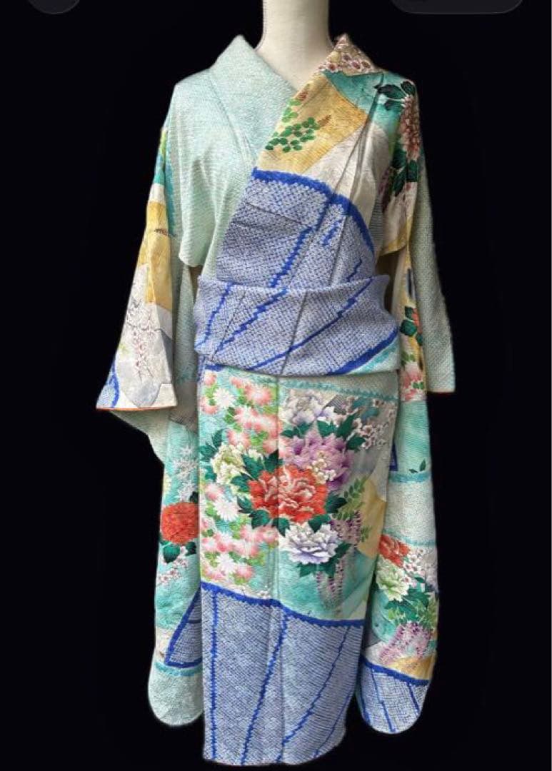 刺繍　絞り　金彩　振袖 水色　多色 　菊　牡丹　藤　四季の花々　花柄