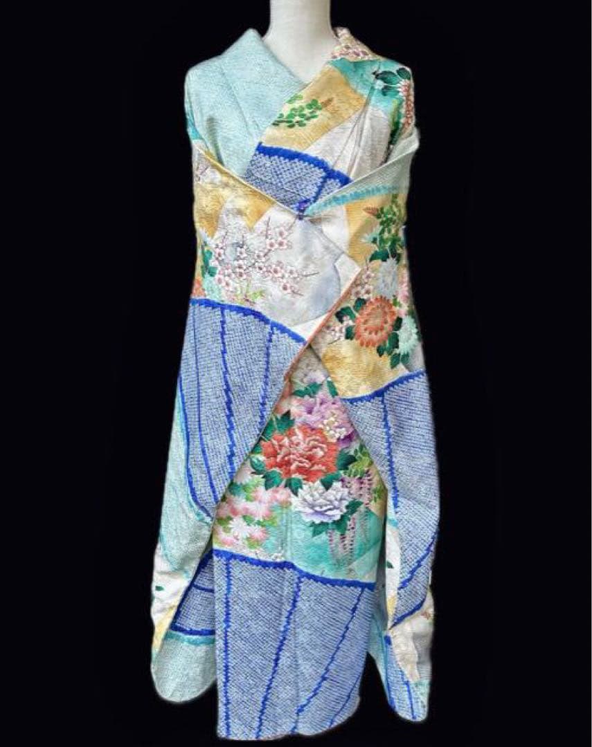 刺繍　絞り　金彩　振袖 水色　多色 　菊　牡丹　藤　四季の花々　花柄