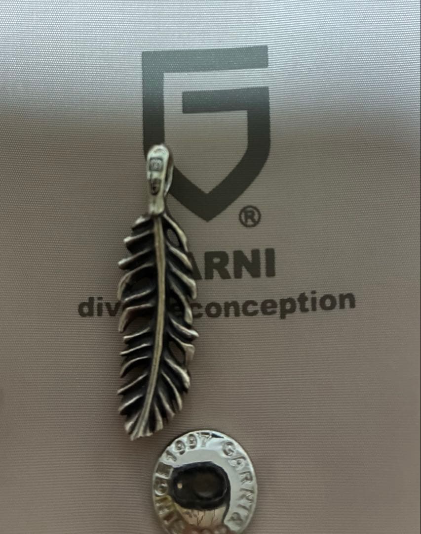 アクセサリー GARNI Rag Feather - S