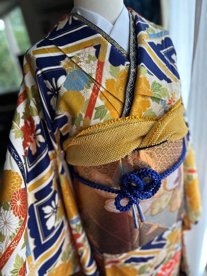 振袖フルセット 総柄 紺色ネイビー×マルチカラー×金彩金駒刺繍 古典柄