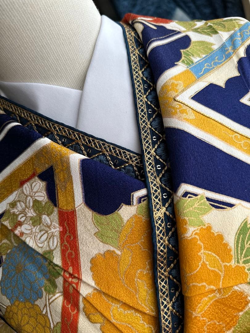 振袖フルセット 総柄 紺色ネイビー×マルチカラー×金彩金駒刺繍 古典柄