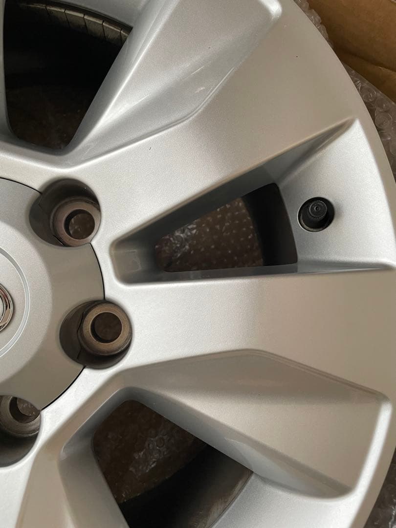 ハイラックス　GUN125 純正ホイール　1本
