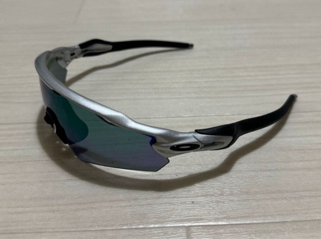 ま*す様 oakley radar ev