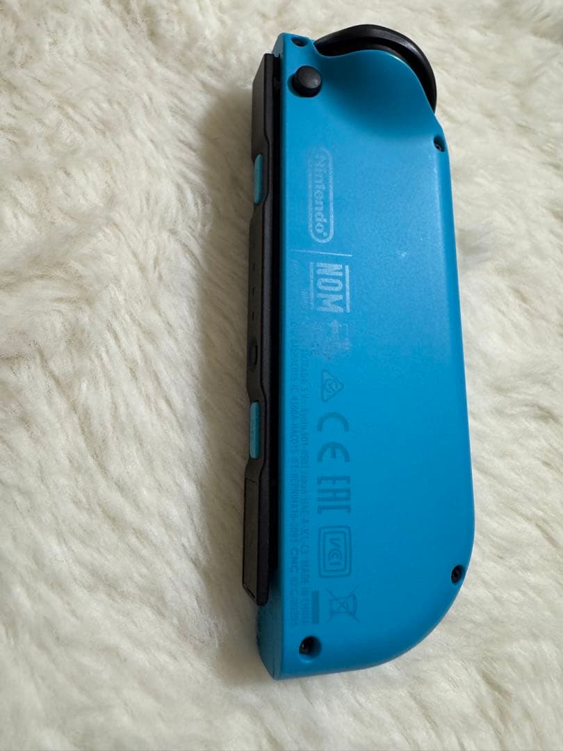 Nintendo Switch 本体　2017年製　中古 ネオンレッド・ブルー