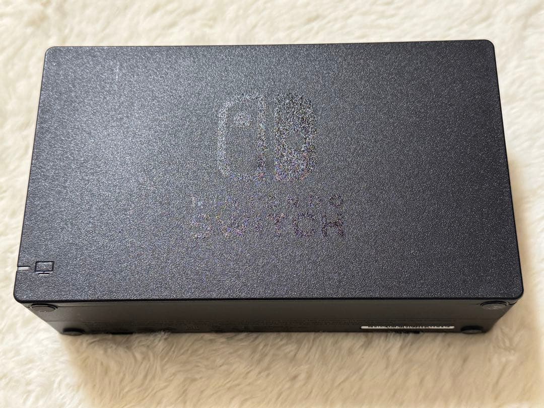 Nintendo Switch 本体　2017年製　中古 ネオンレッド・ブルー