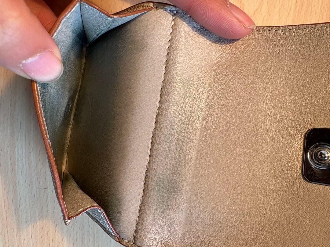 LOEWEベージュ　トライフォールド コンパクトウォレット 三つ折り財布