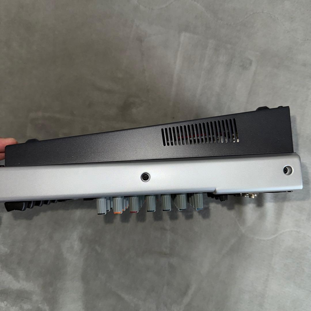 ベリンガー アナログミキサー　X1204USB XENYXマイクプリアンプ