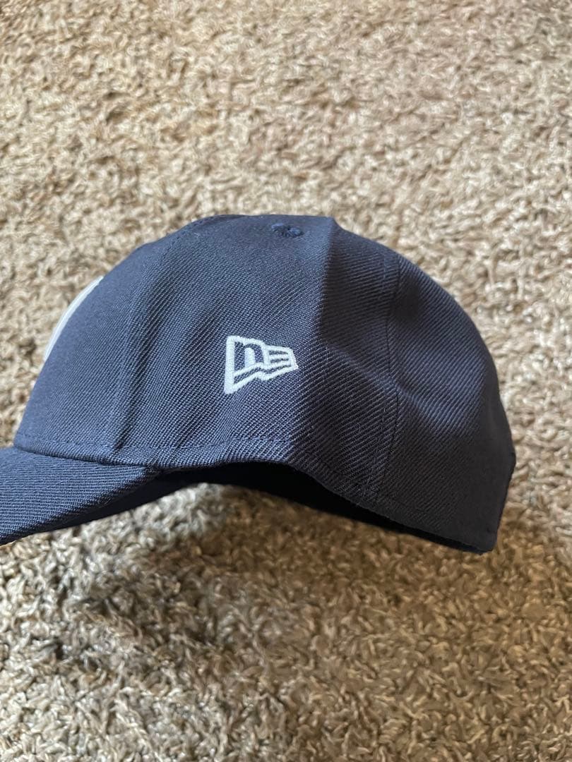 NEW ERA 9FORTY ネイビーキャップ　フラグメント