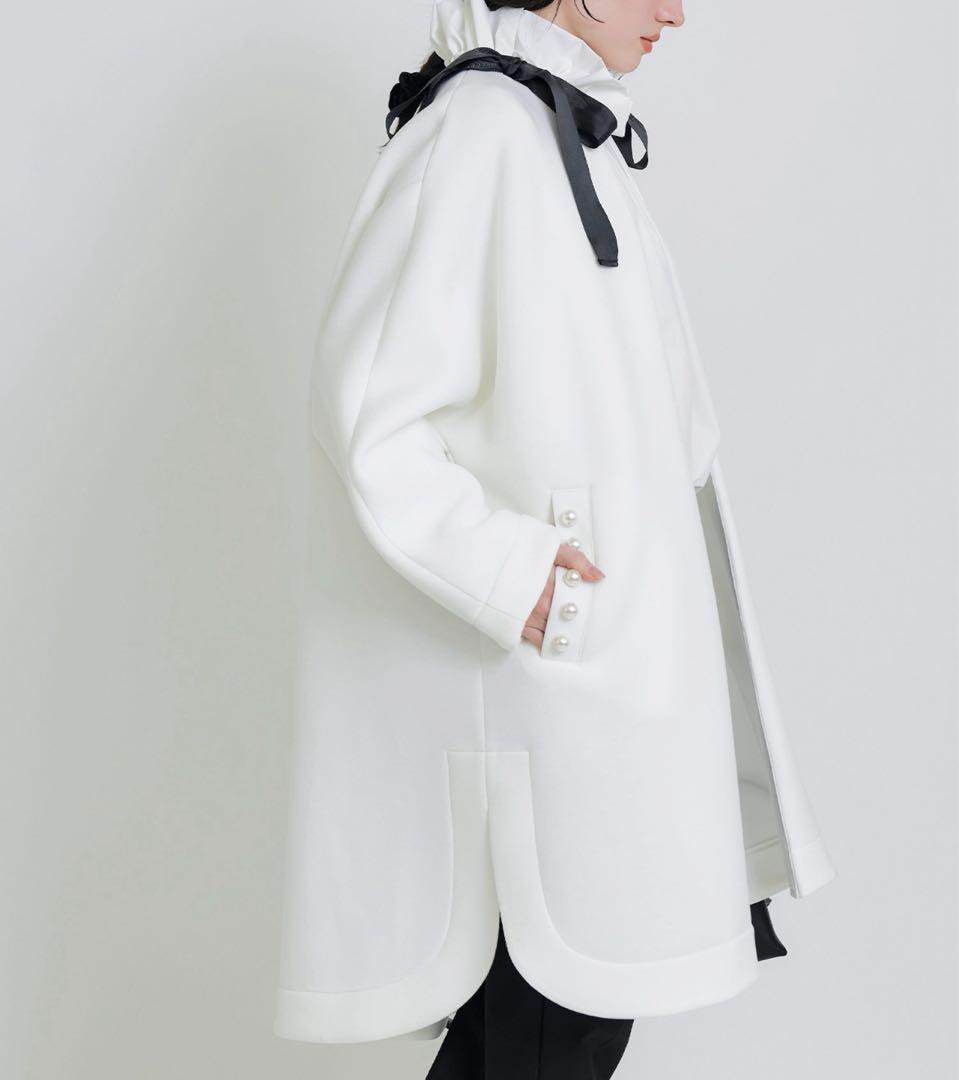 PICCIN ノーカラー ロングコート パール ポケット ホワイト フォーマル