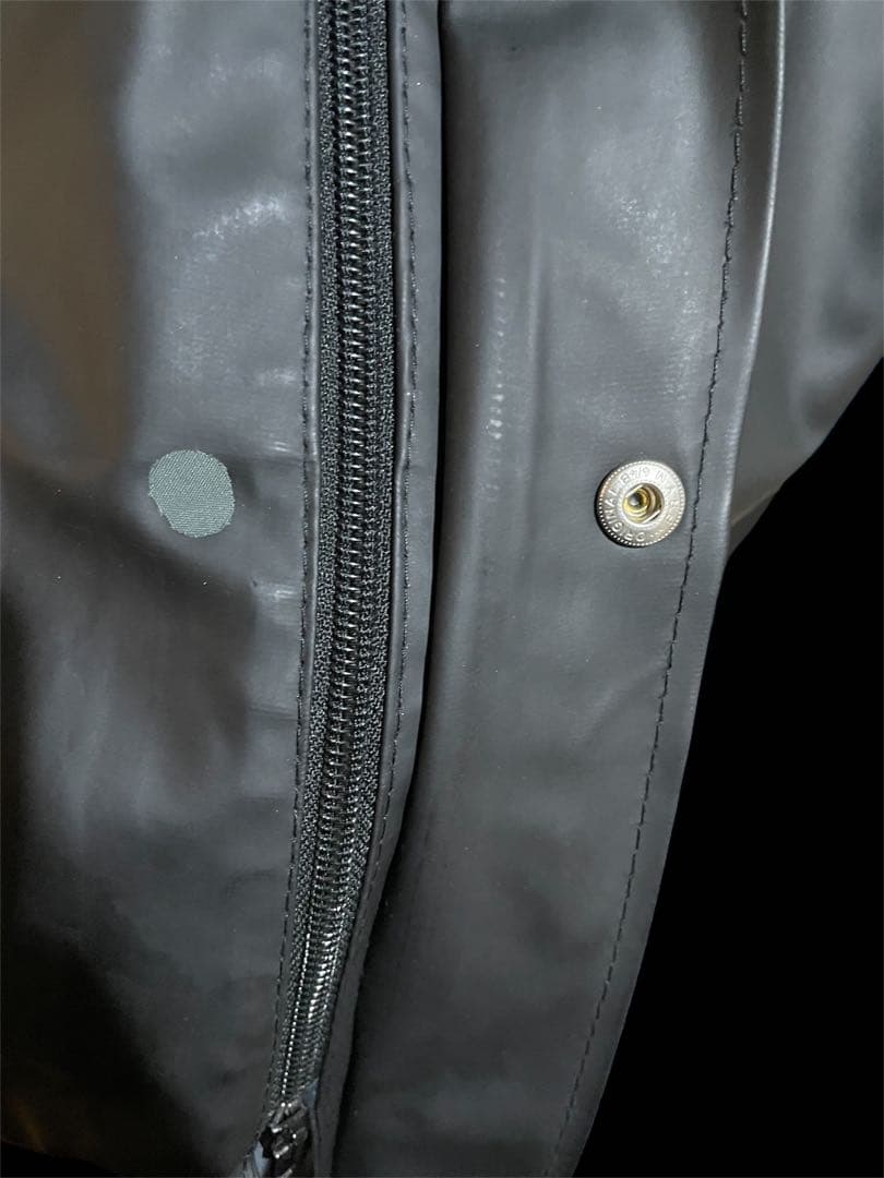 VETEMENTS ブラック レインコート（状態考慮あり ）