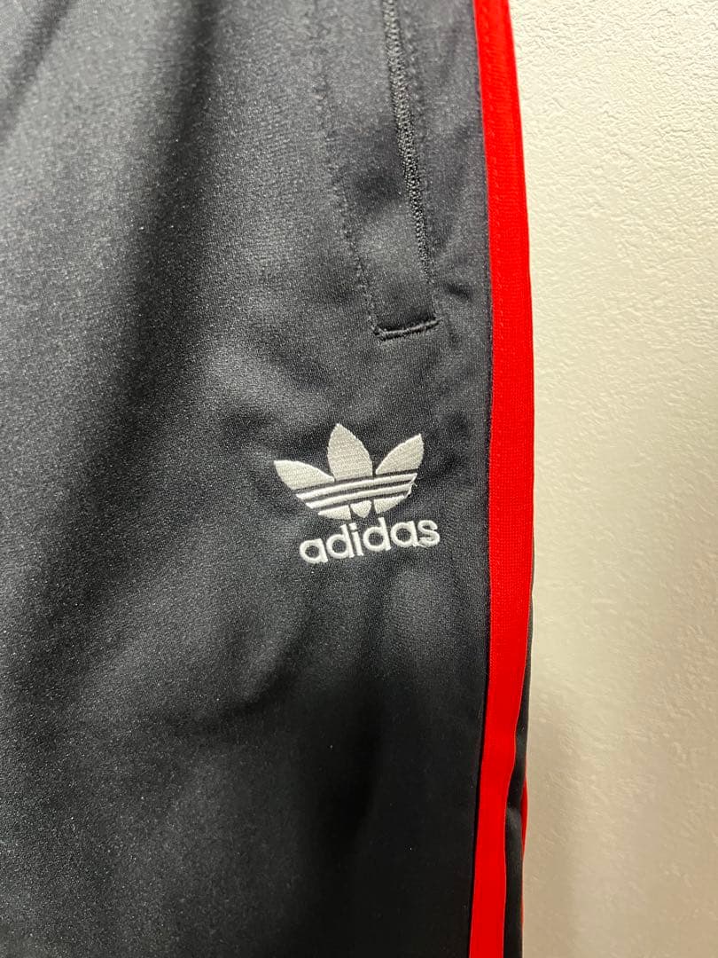adidas Korn トラックパンツ XL ジャージ パンツ 黒赤