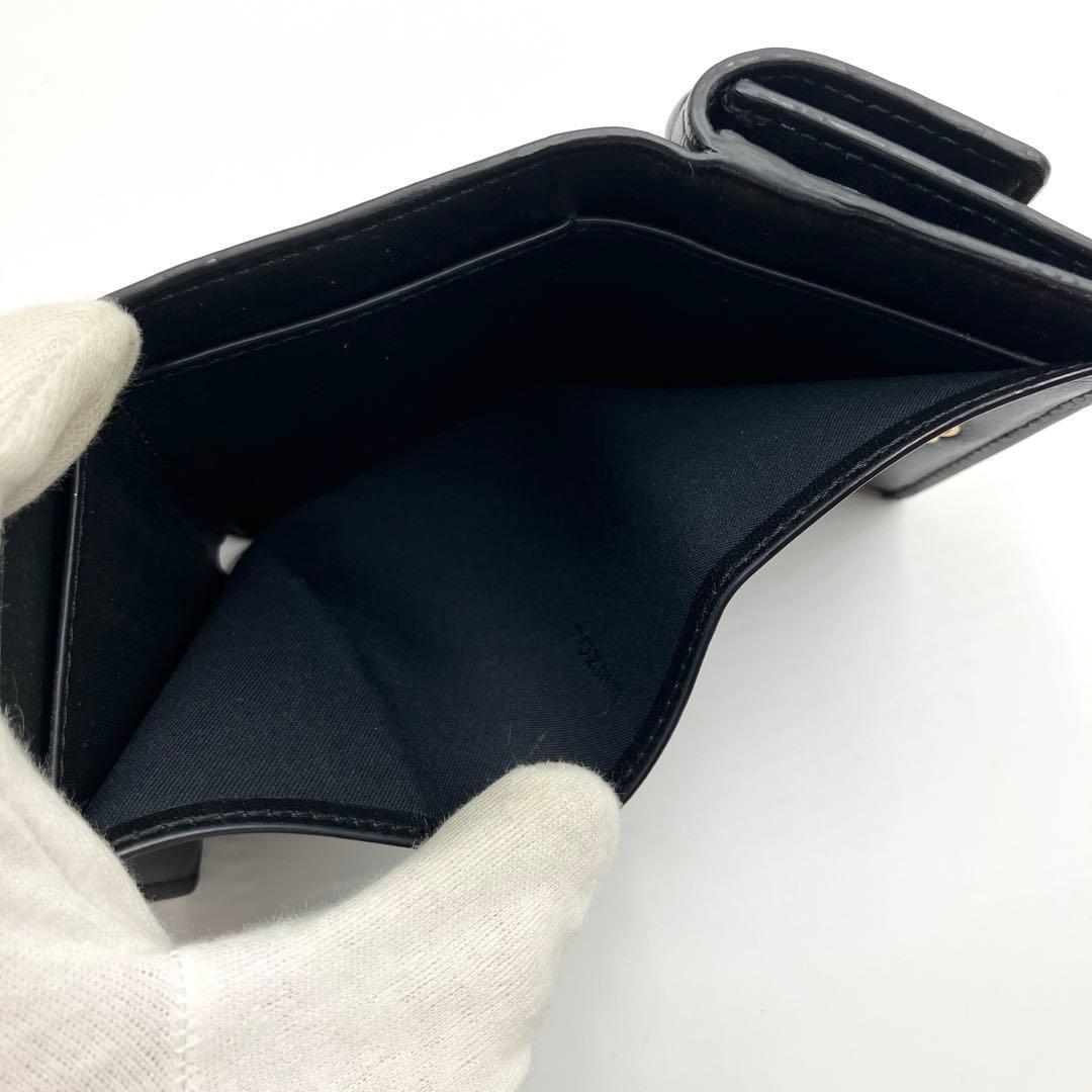 箱付き美品✨フェンディ　三つ折り財布　バゲットマイクロウォレット　黒　ズッカ