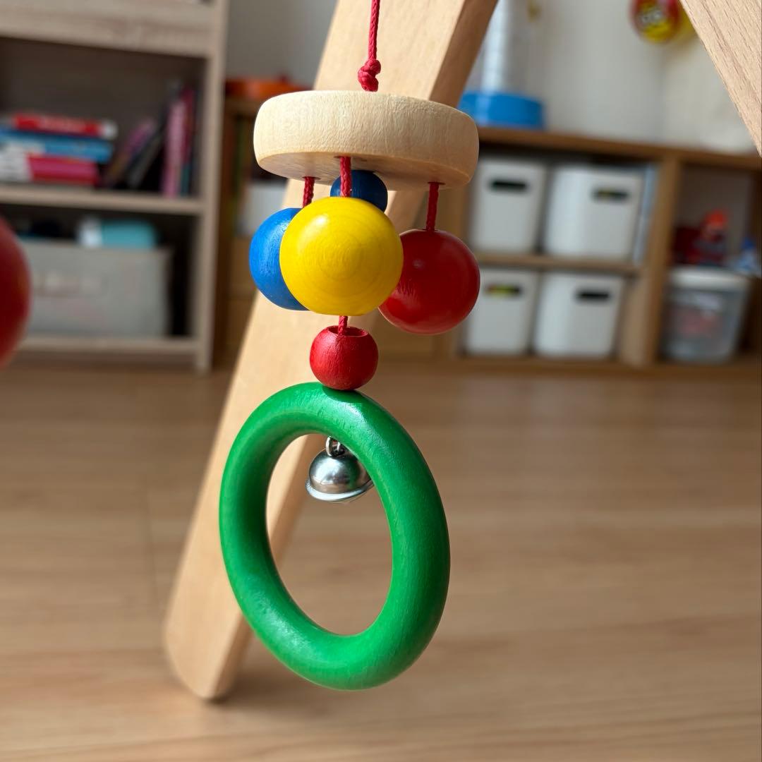 セレクタ社　ムジーナ　木製　ベビージム