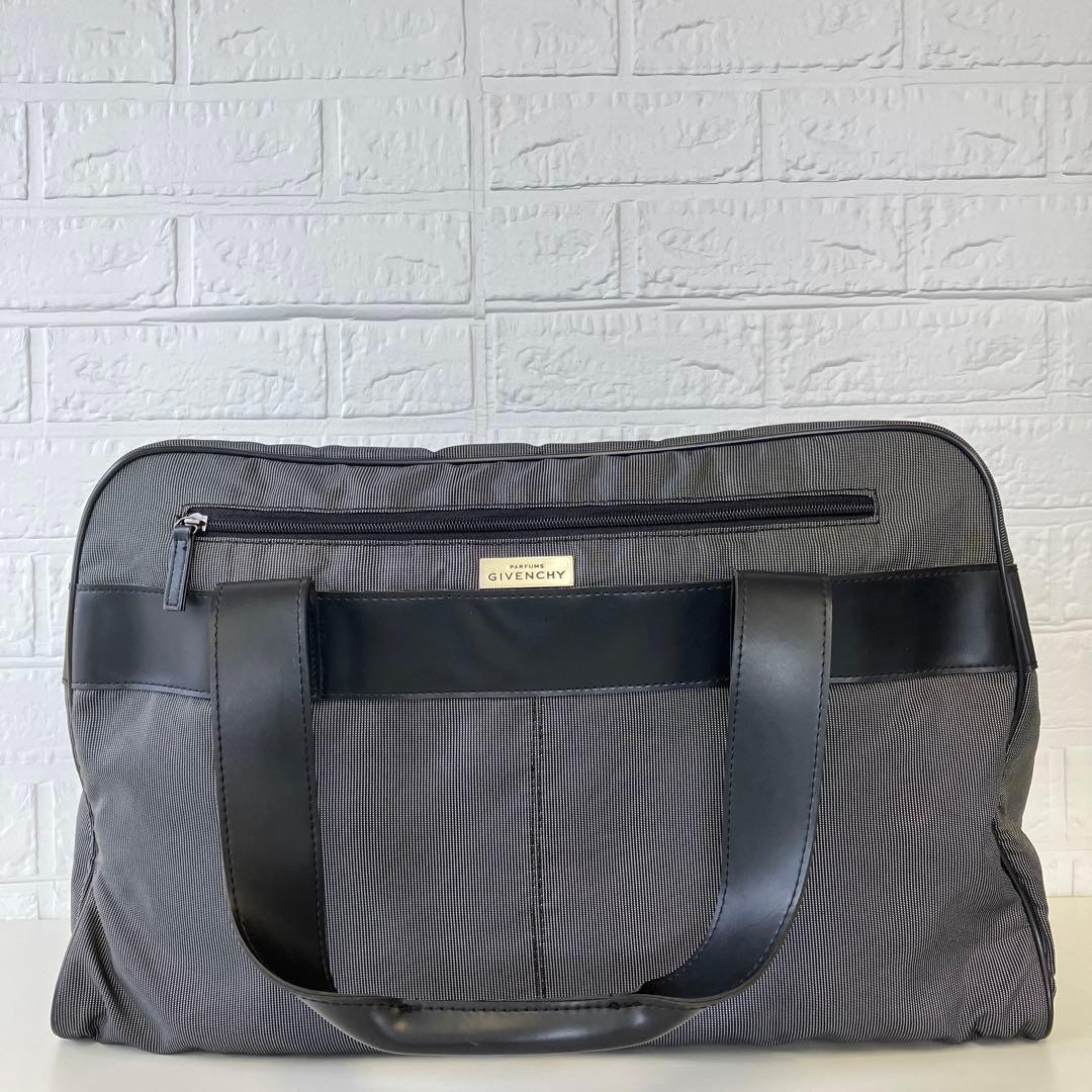 Givenchy　ジバンシィ　ボストンバッグ　ナイロン　4529
